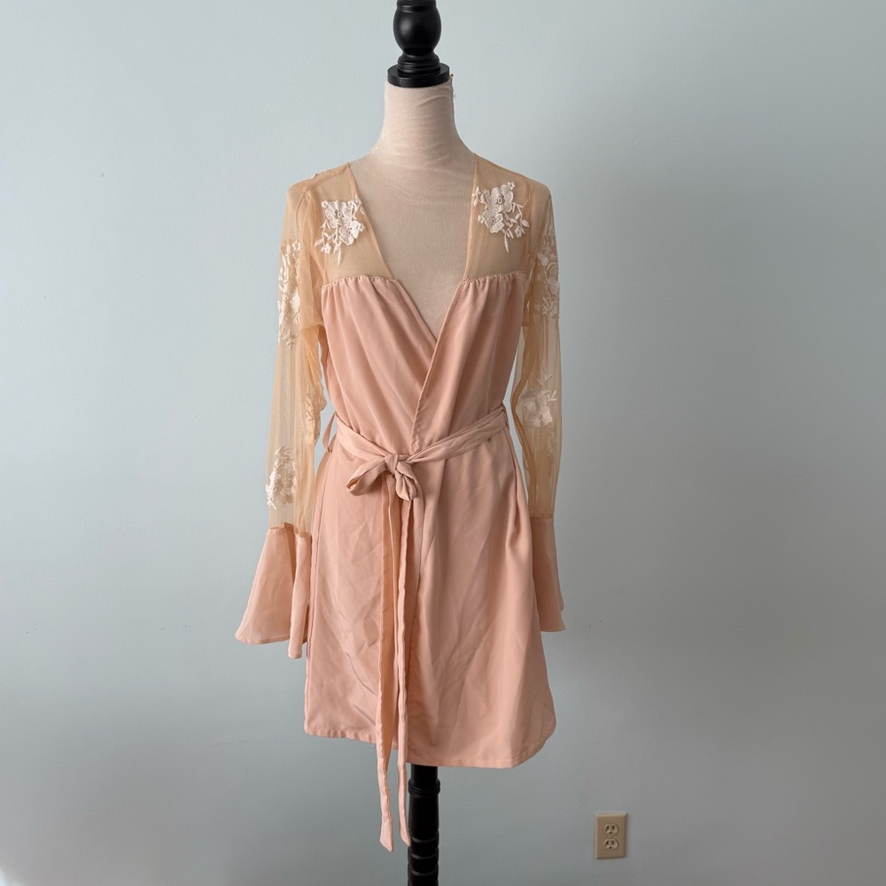 🌸 Robed With Love Hildy Pink Bridal Robe Sheer Embroidered Bell Sleeve M